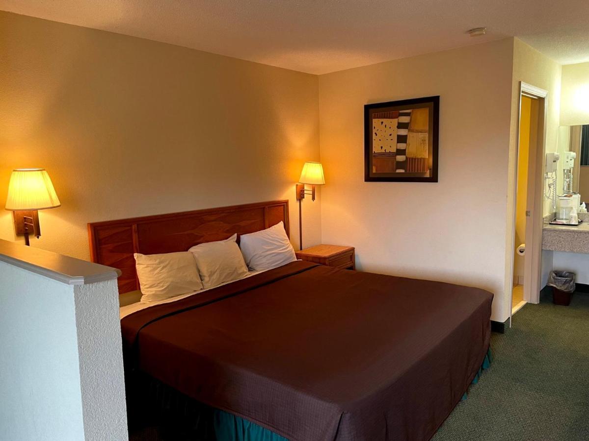 Travelers Inn & Suites Sumter Εξωτερικό φωτογραφία