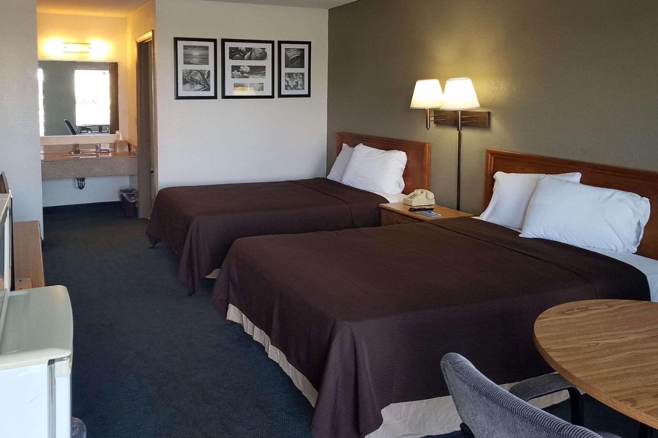 Travelers Inn & Suites Sumter Εξωτερικό φωτογραφία